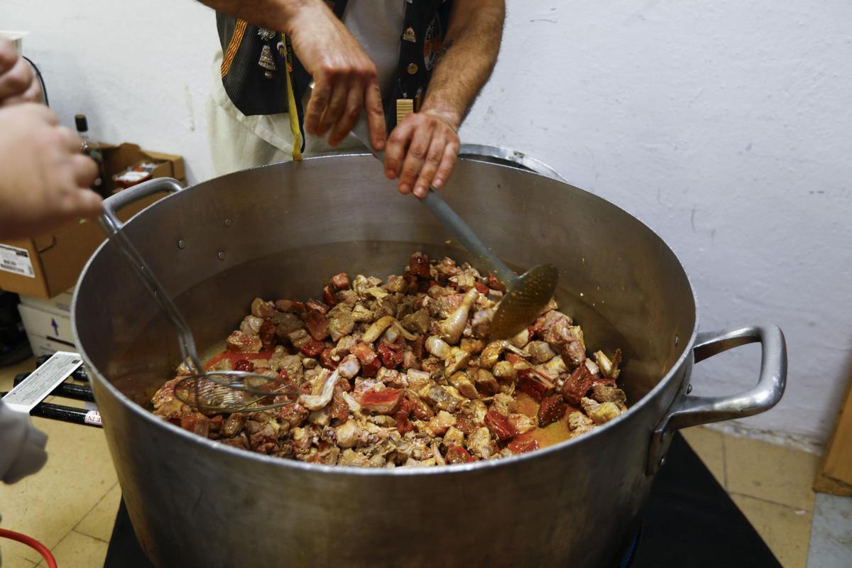 La Peña Forca prepara un racho para celebrar la Cincomarzada.