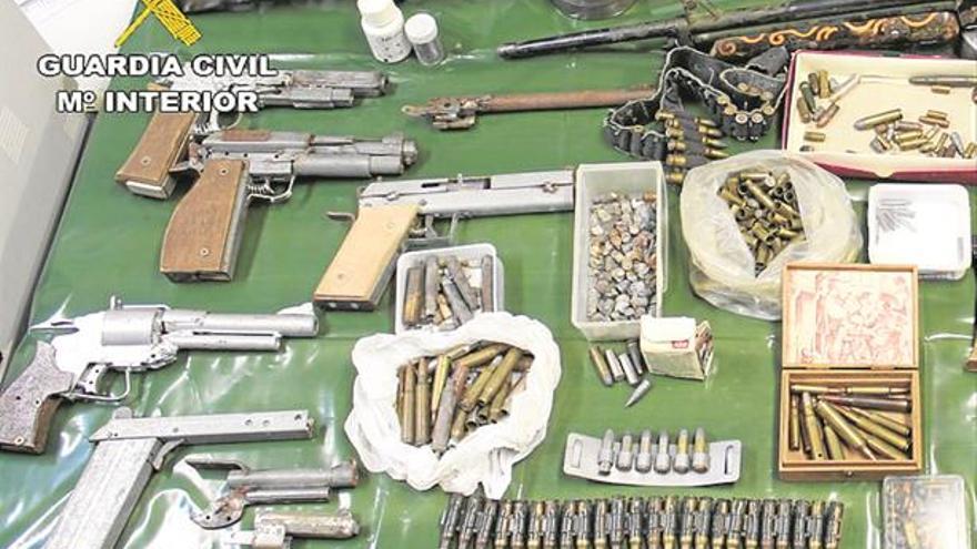 Desmantelan en Vinaròs un garaje usado para fabricar armas ilegales