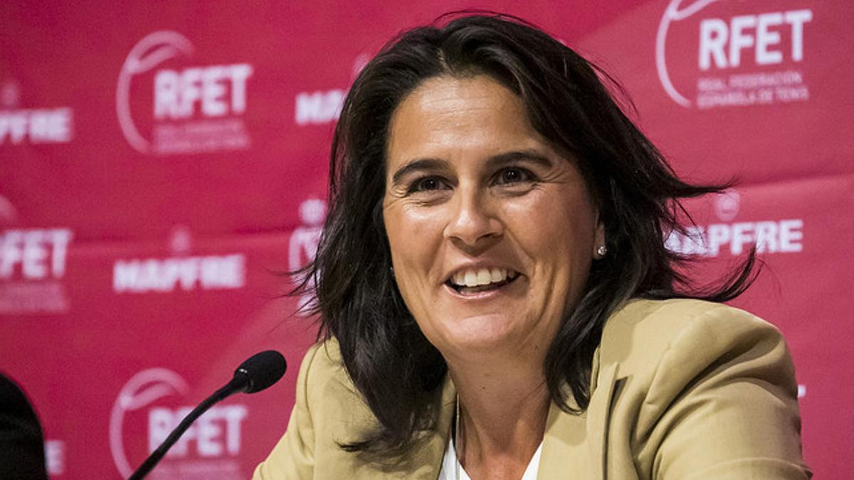 Conchita Martínez, durante su presentación como capitana de la Copa Davis, en la sala de prensa del Estadio Olímpico de Montjuïc