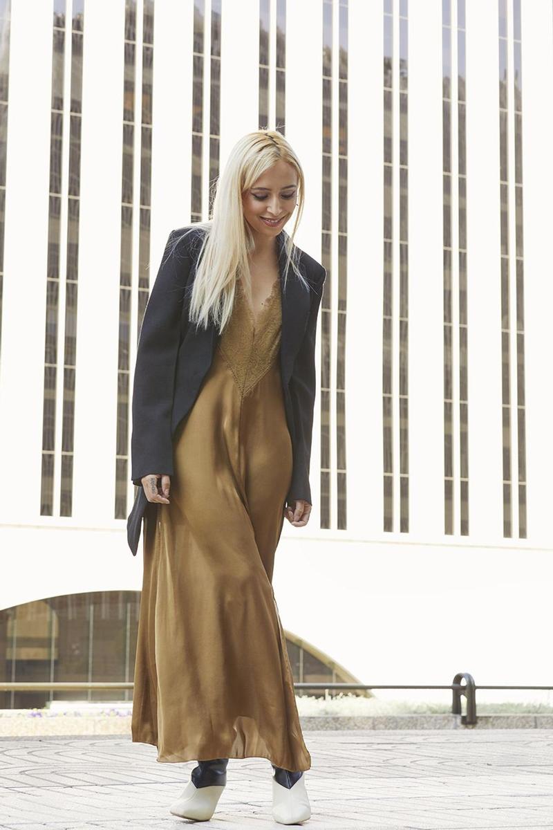 Rebeca Khamlichi vestida de H&M Studio