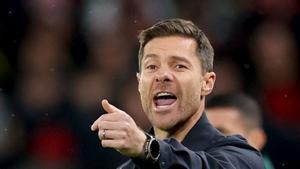 Florentino desconfia de Xabi Alonso