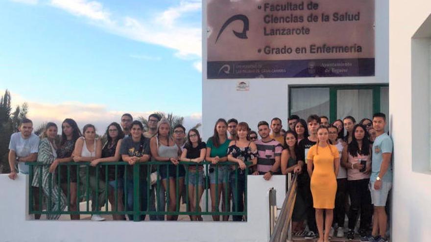 Los alumnos de Tercero en la Escuela de Enfermería de Lanzarote.