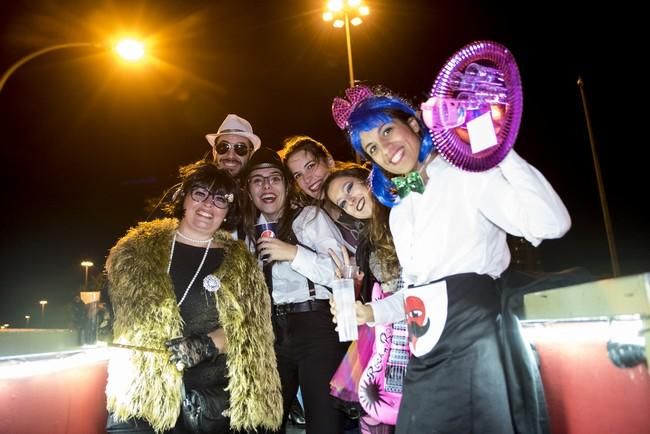 Ambiente Carroza anunciadora del Carnaval 2016 ...