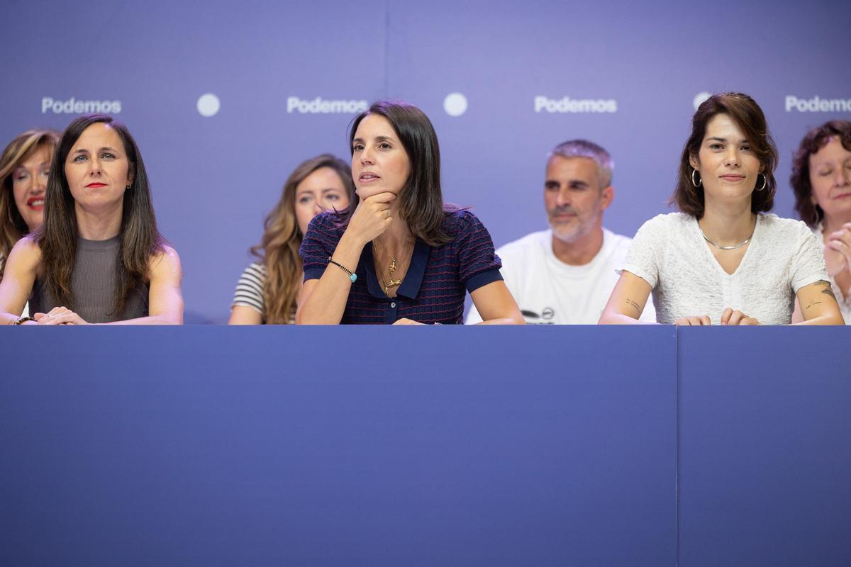 Archivo - (I-D) La secretaria general de Podemos, Ione Belarra; la secretaria política de Podemos y eurodiputada, Irene Montero, y la portavoz de Podemos, Isabel Serra, durante un Consejo Ciudadano Estatal de Podemos, a 5 de septiembre de 2026, en Madrid