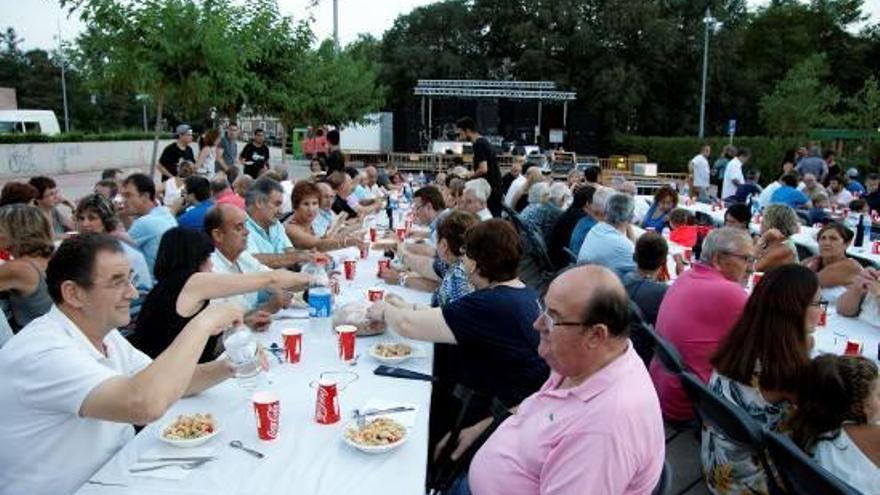 El sopar popular de la Festa Major de Quart, en imatge d&#039;arxiu.