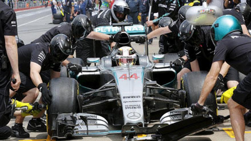 Hamilton, durante la primera jornada de libres en Montreal.