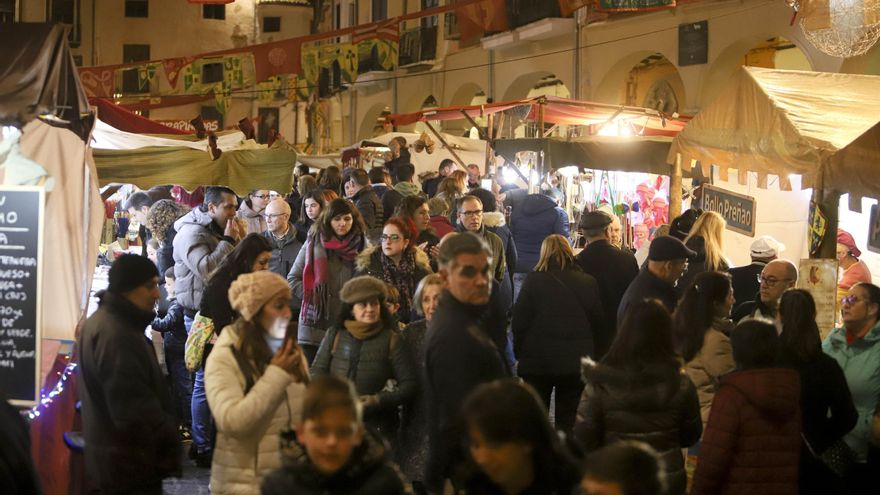 Los actos falleros y religiosos se salvan de las restricciones en el Mercat tras la negociación con los vecinos