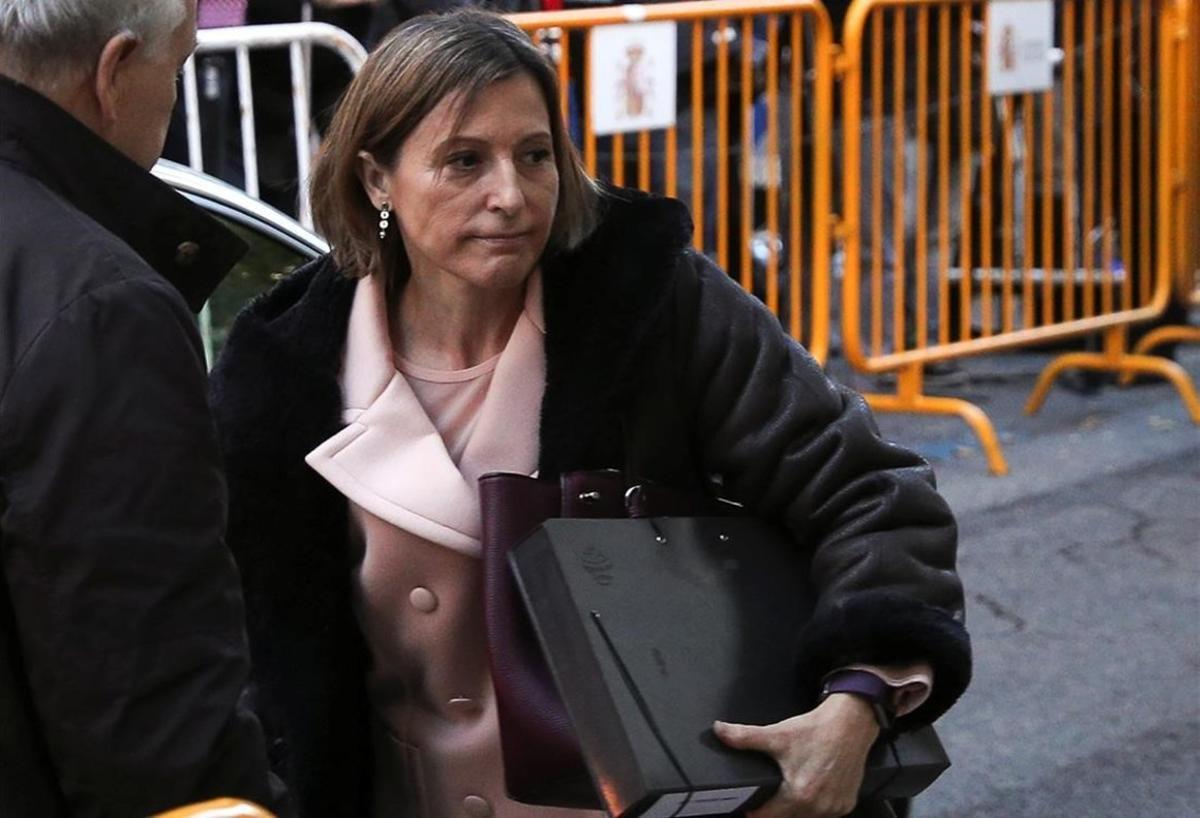 zentauroepp40880631 carme forcadell  speaker of the catalan parliament  arrives 171110122118