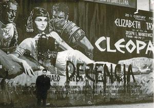 Censura 8 El cartell de l’estrena de Cleòpatra el 1964, ’arranjat’ per ultres catòlics a Barcelona.