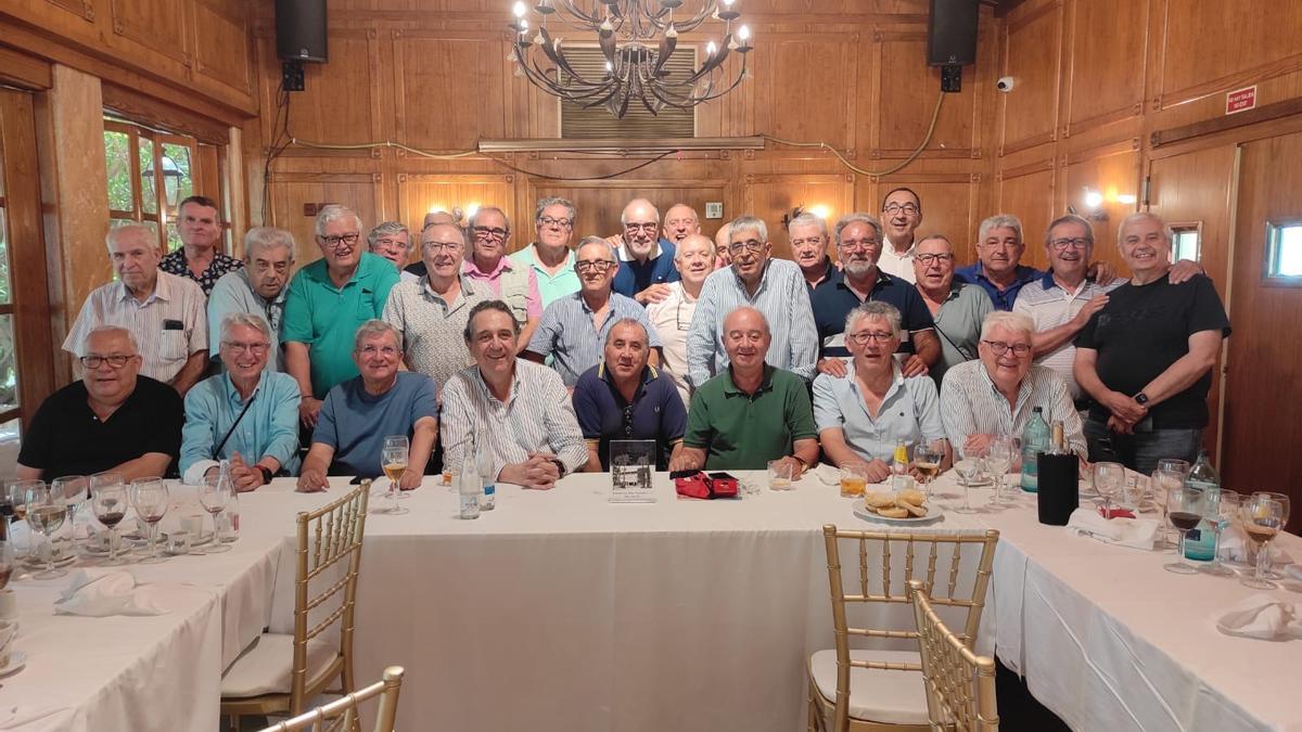 Una imagen del encuentro de los antiguos alumnos de Salesianos de Elche