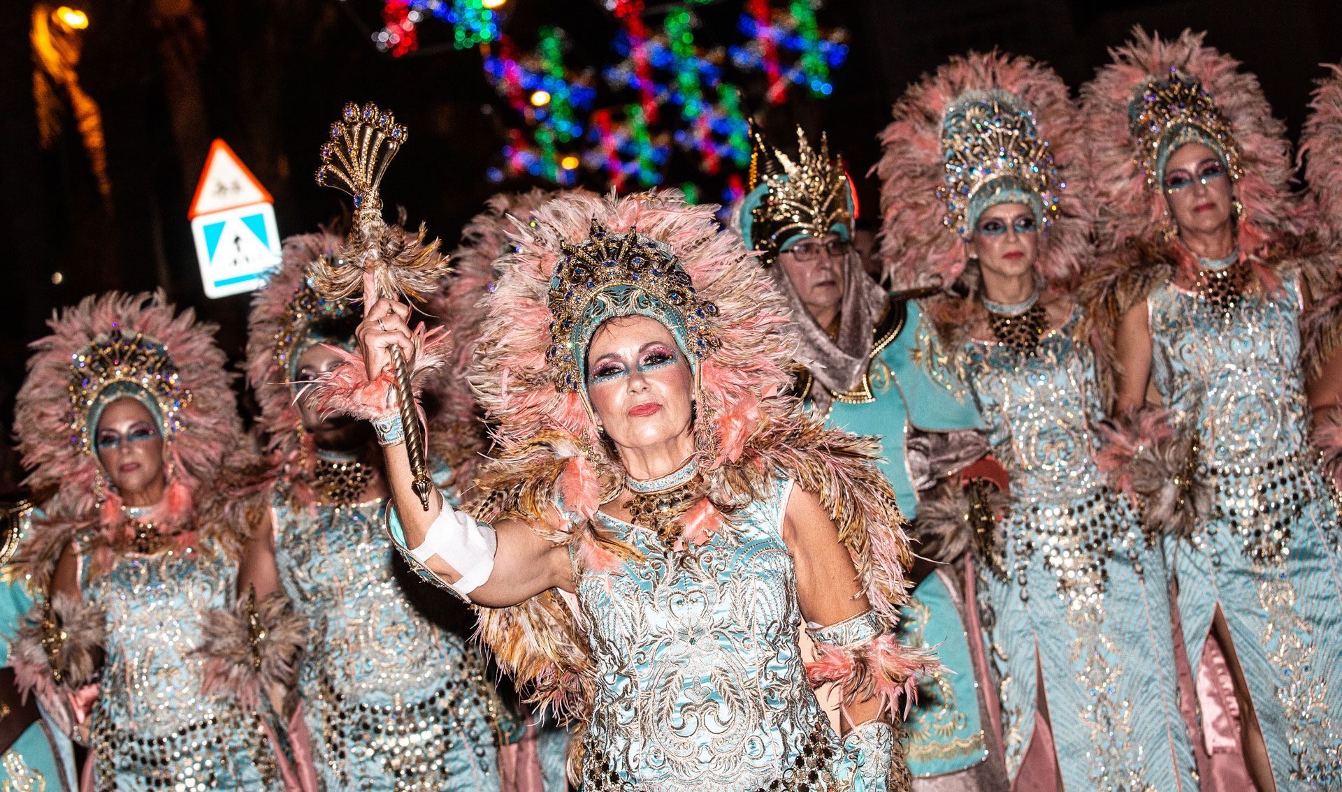 Santa Pola vibra con la entrada Cristiana y Mora