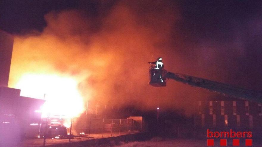 L&#039;espectacularitat del foc a Vilamalla.