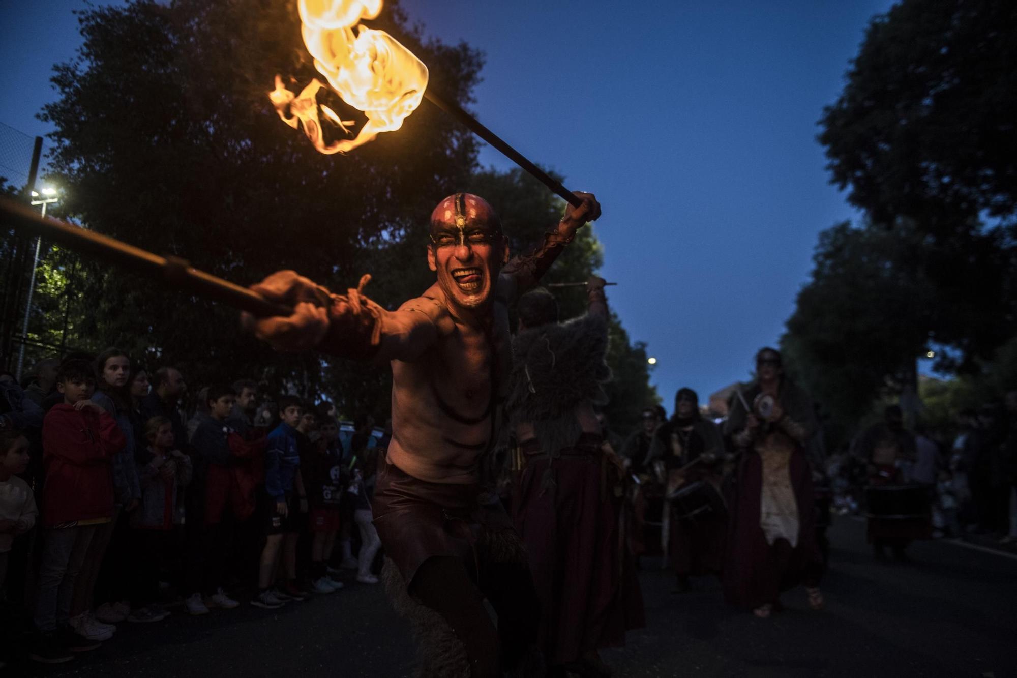 Galería | Así ha sido el desfile de San Jorge en Cáceres