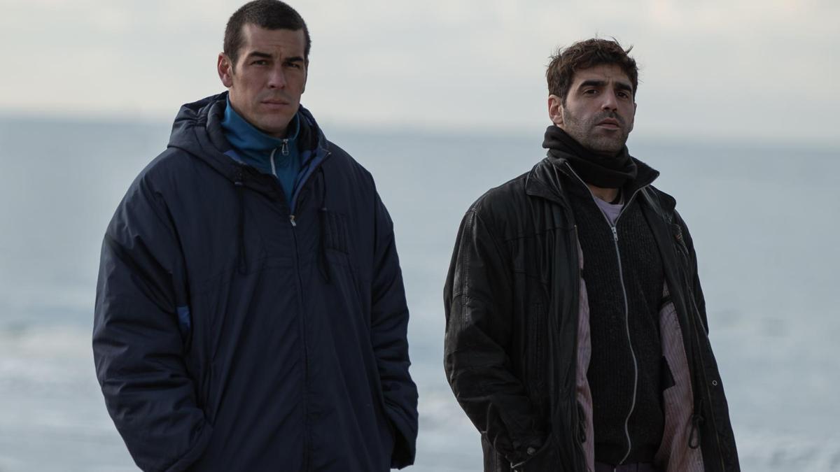 Mario Casas y David Verdaguer en 'Molt lluny', de Gerard Oms, filme que clausurará el Festival D'A el 6 de abril.