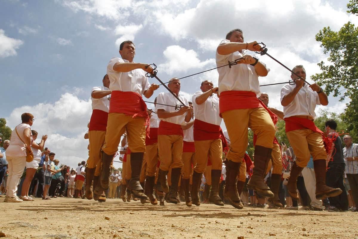 Fotogalería / Danza de las Espadas en Obejo