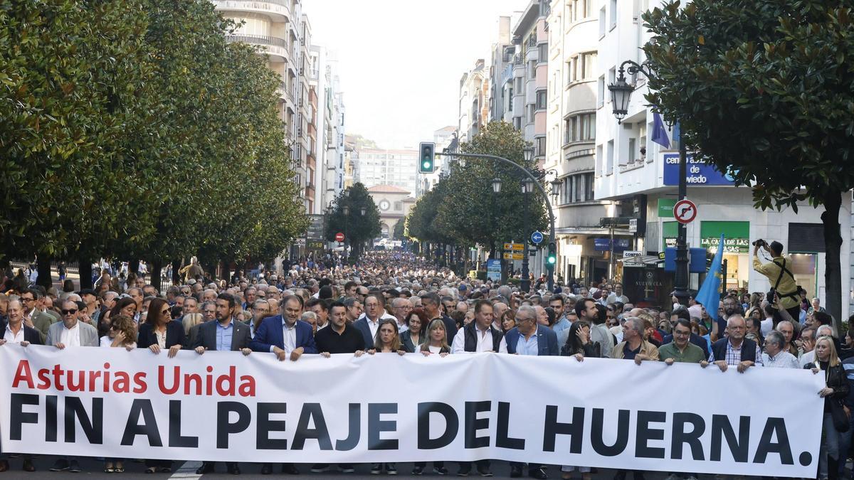 Manifestación contra el peaje del Huerna.