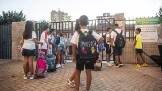 Las familias extremeñas podrán solicitar ayudas de hasta 150 euros para material escolar