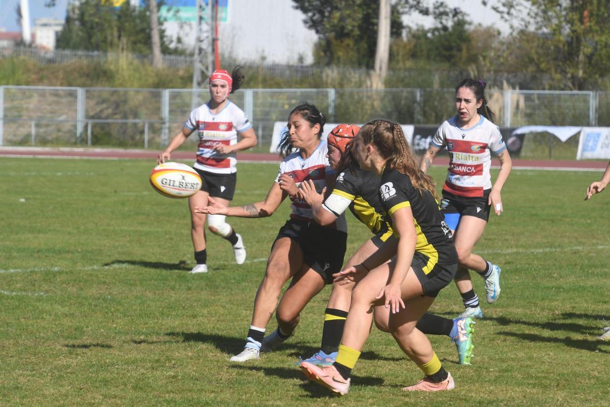 Un lance del partido entre el CRAT y el Getxo en la primera vuelta.