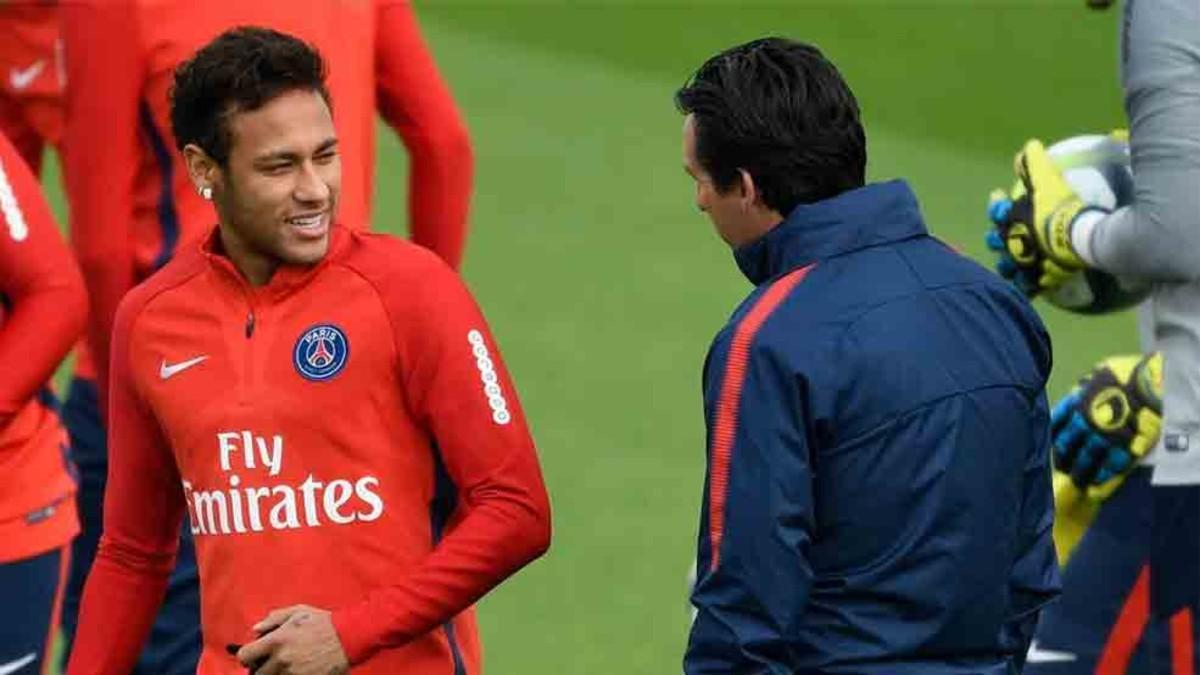 Emery y Neymar, en un entrenamiento