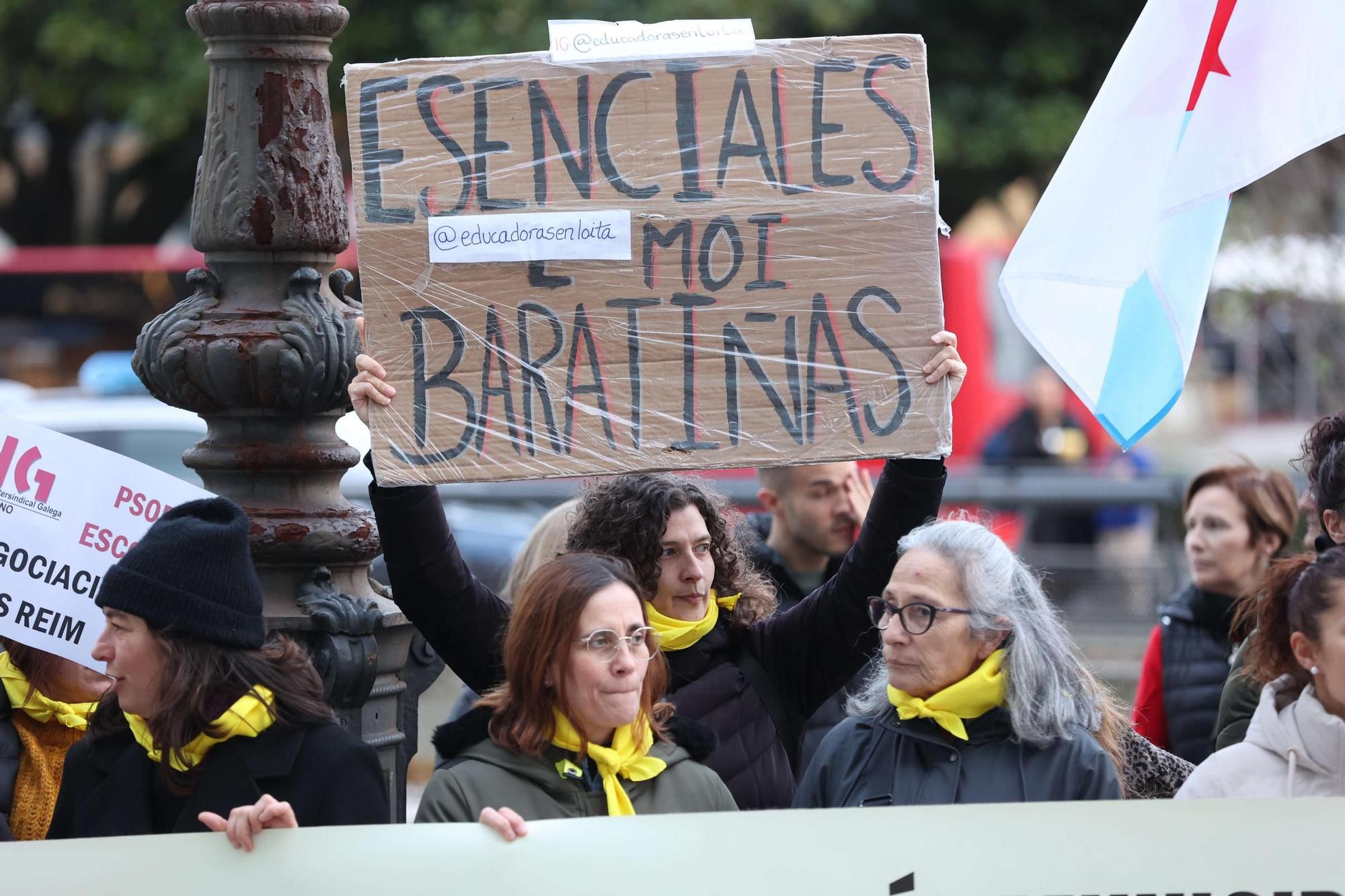 Protesta de trabajadoras de la red de escuelas infantiles municipales de A Coruña