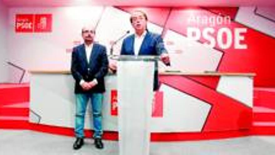 Suárez vuelve a ganar pero podría ser alcalde Santisteve con PSOE y CHA
