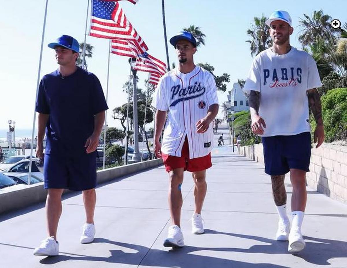 Los jugadores del PSG, en un paseo por Los Ángeles.
