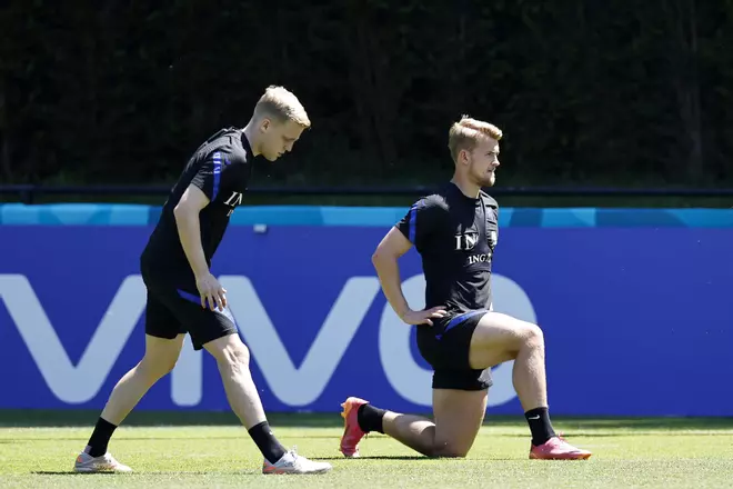 Países Bajos sufre la baja de Van de Beek por lesión para la Eurocopa