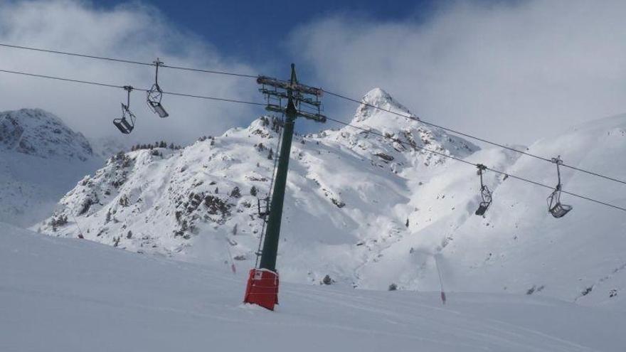 Formigal abre el sábado la temporada de esquí con 33 kilómetros esquiables