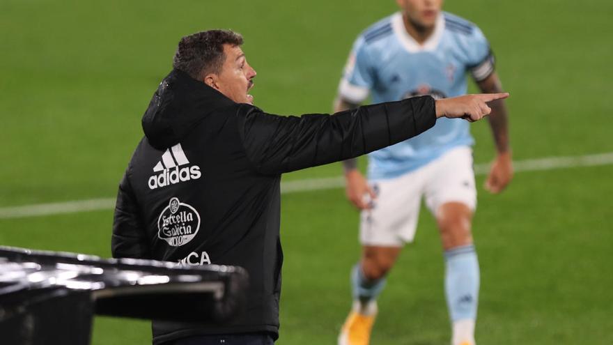 El técnico del Celta, durante el partido // Ricardo Grobas