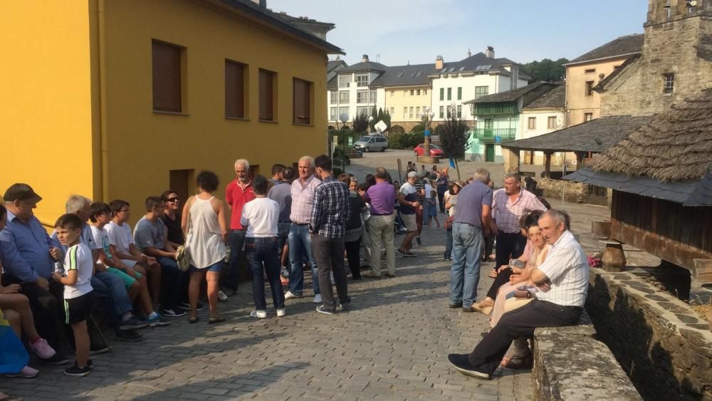 Celebración en Los Oscos del premio "Pueblo ejemplar de Asturias" 2016