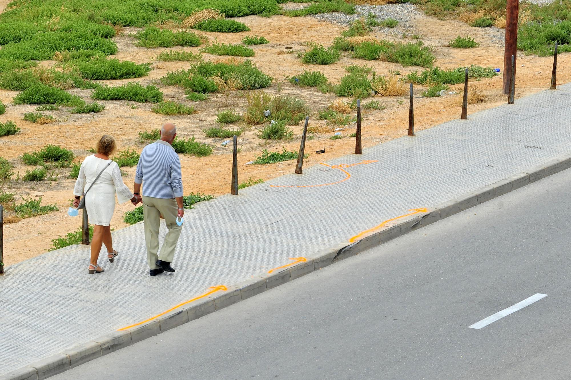 Un conductor ebrio atropella a media docena de personas de madrugada en una zona de ocio de Torrevieja