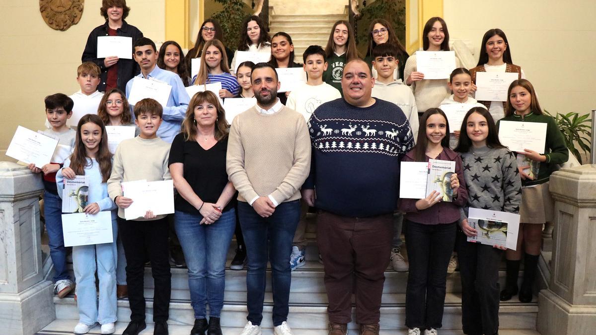 Estudiantes de Primaria en el acto.