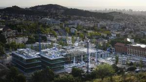 Obras del CaixaResearch Institute, ubicado frente al Museo de la Ciencia CosmoCaixa, una de las priridades estratégicas de la Fundación La Caixa