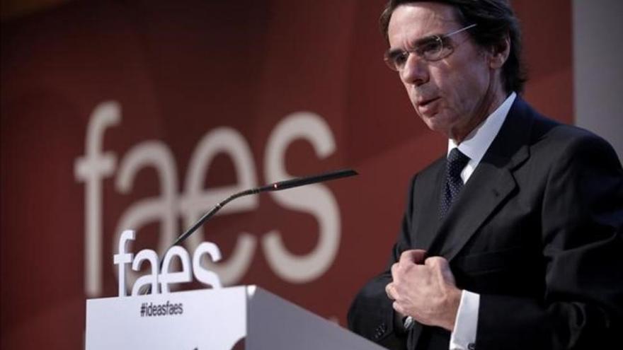 Aznar a Rajoy: aplique el 155 o convoque elecciones