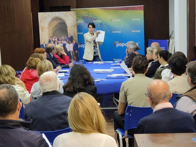 
                 PSOE y PP de Lorca alertan a sus apoderados e interventores sobre el voto por correo 
            
