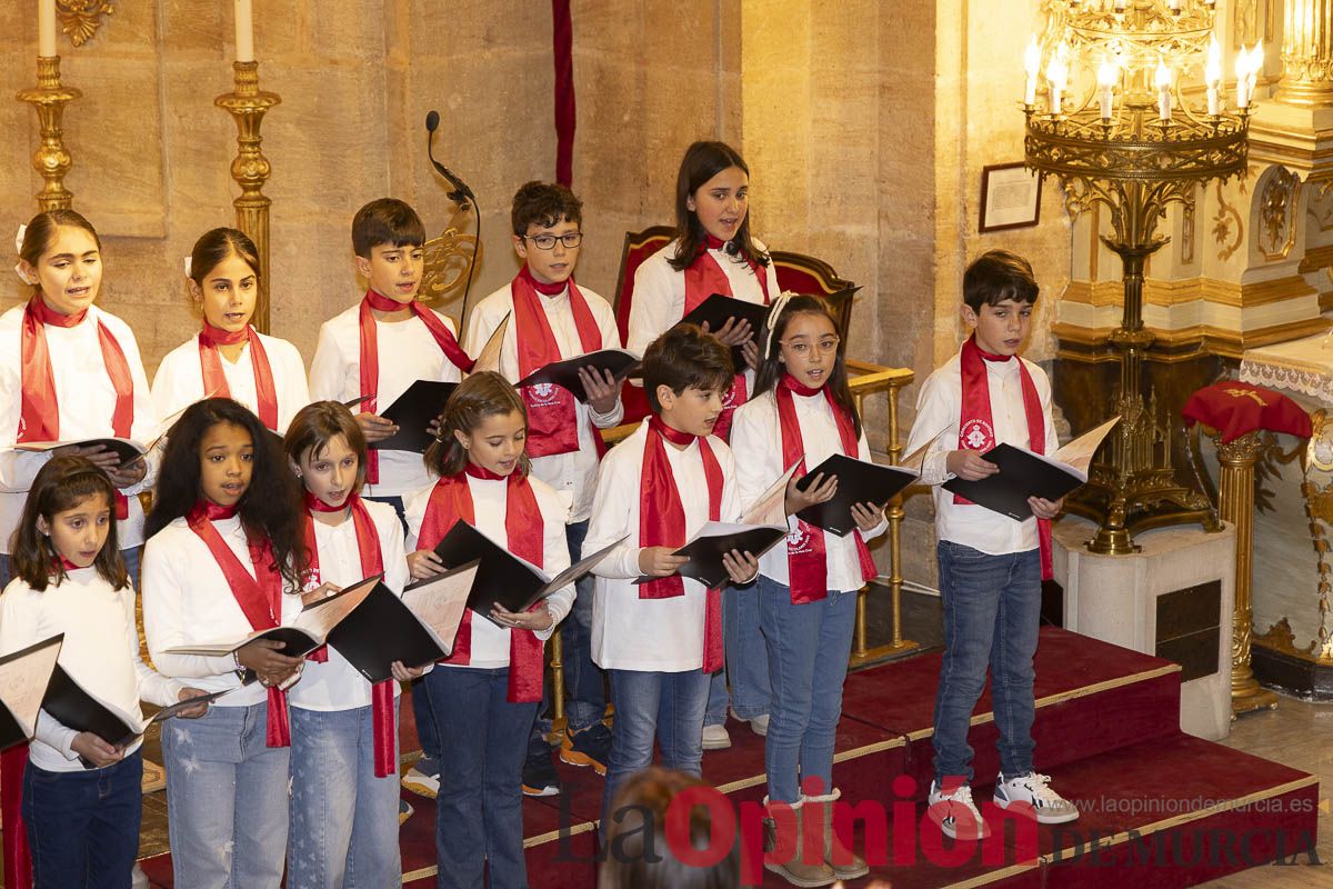Así ha sido el concierto de Navidad protagonizado por los coros escolares de Caravaca en la Basílica de la Vera Cruz