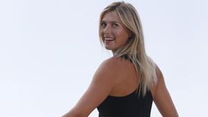 La tenista rusa Maria Sharapova posa en París tras ganar su último Roland Garros en 2014.