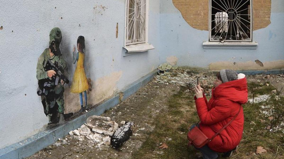 Últimas imágenes de la guerra con frio, destrucción y incerteza en Ucrania
