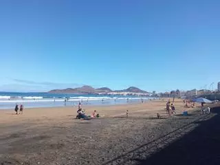 Menos nubes y mejores temperaturas este miércoles en Canarias