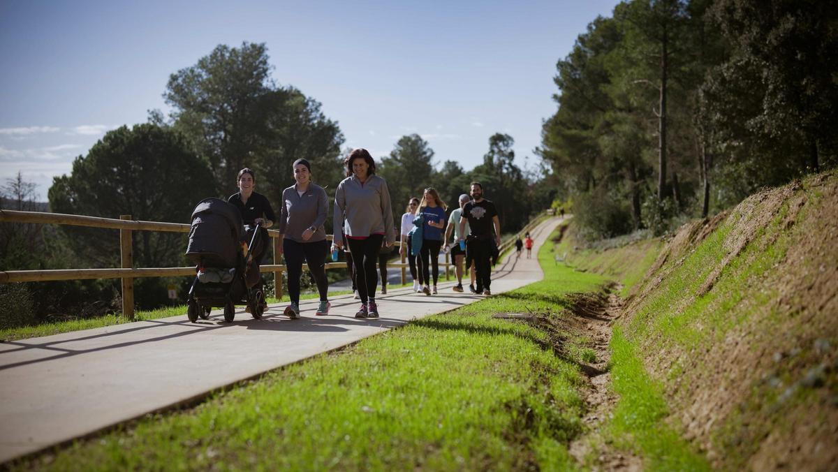 Participants a la inauguració de la Via Verda.