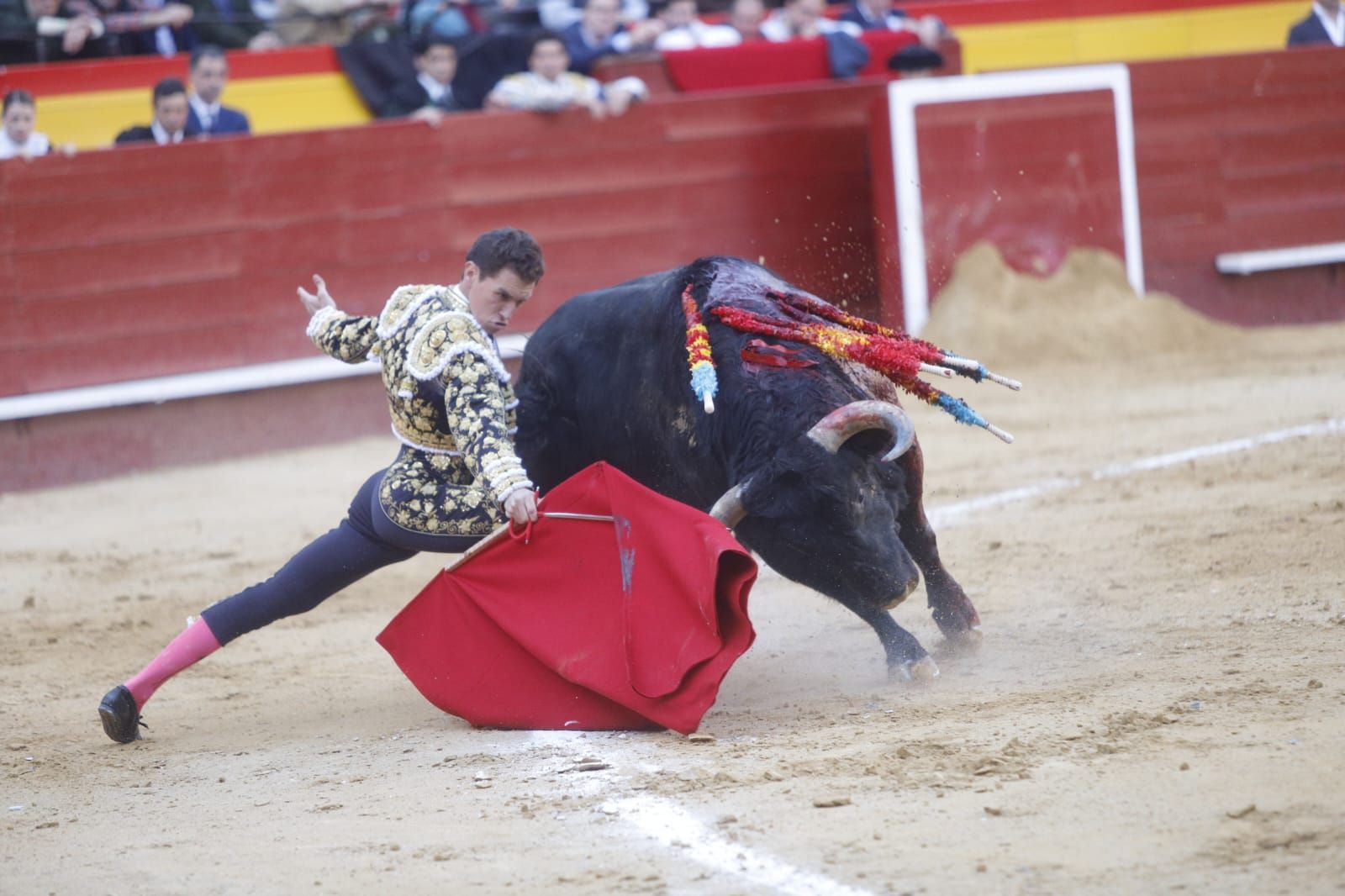 Así ha sido la primera corrida de toros de la Feria de Fallas