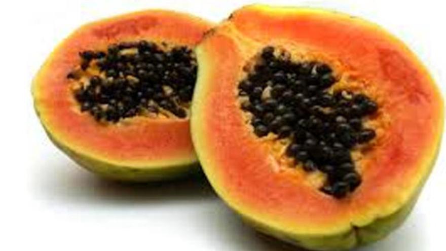 La papaya protege a nuestras células del envejecimiento.