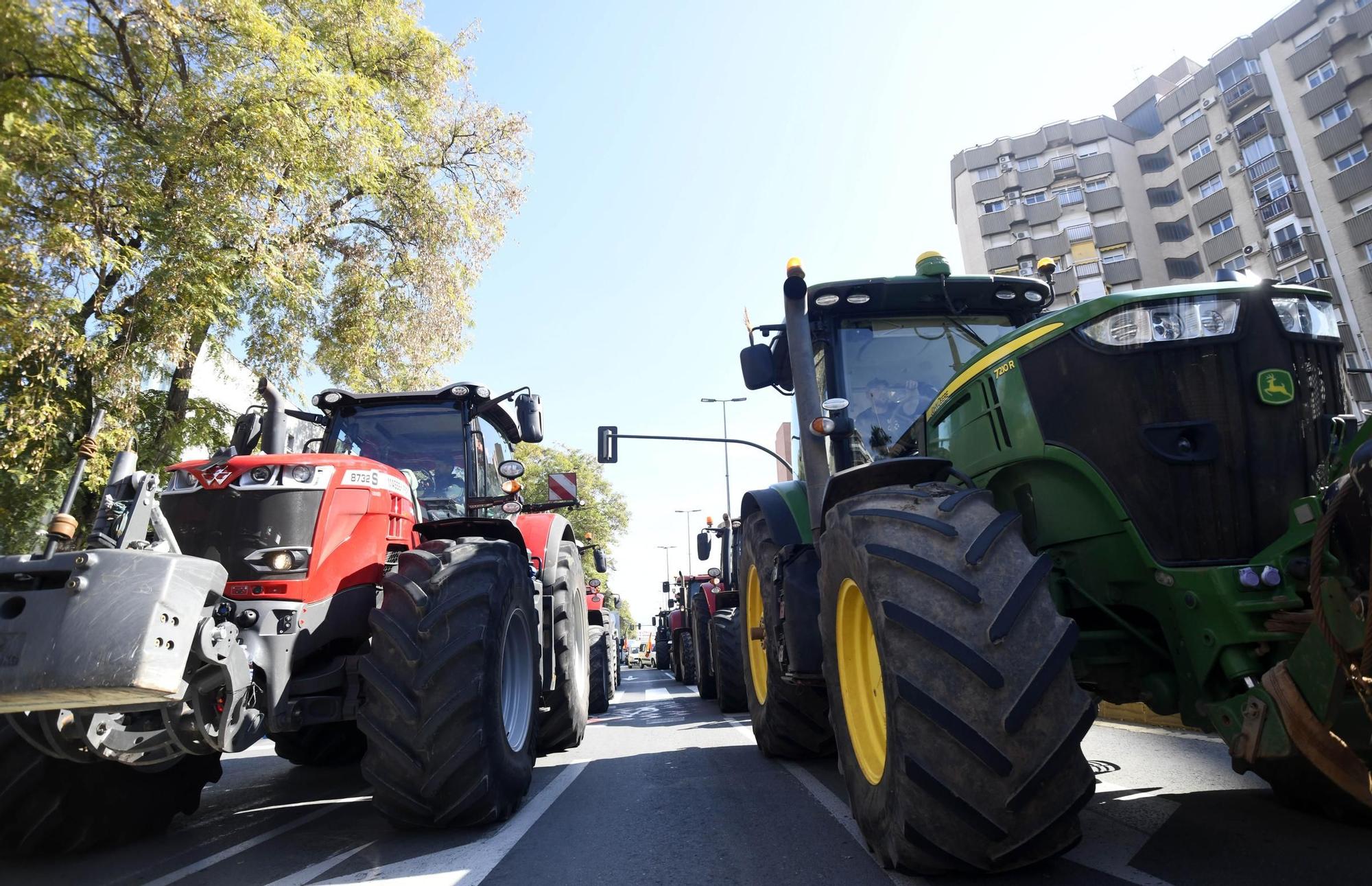 FOTOS: Las protestas de los agricultores murcianos el 21F, en imágenes