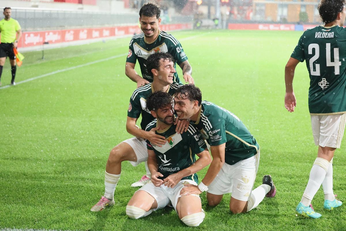 El Bilbao Athletic - Cacereño, en imágenes