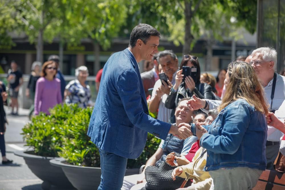Sánchez pide en Palma el voto masivo al PSOE para que "el avance del 28A sea rotundo"