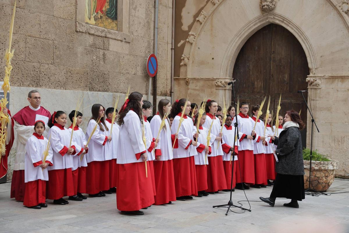 Actuación de los Vermell de la Seu