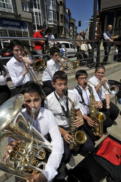 Encuentro de bandas infantiles en Mieres