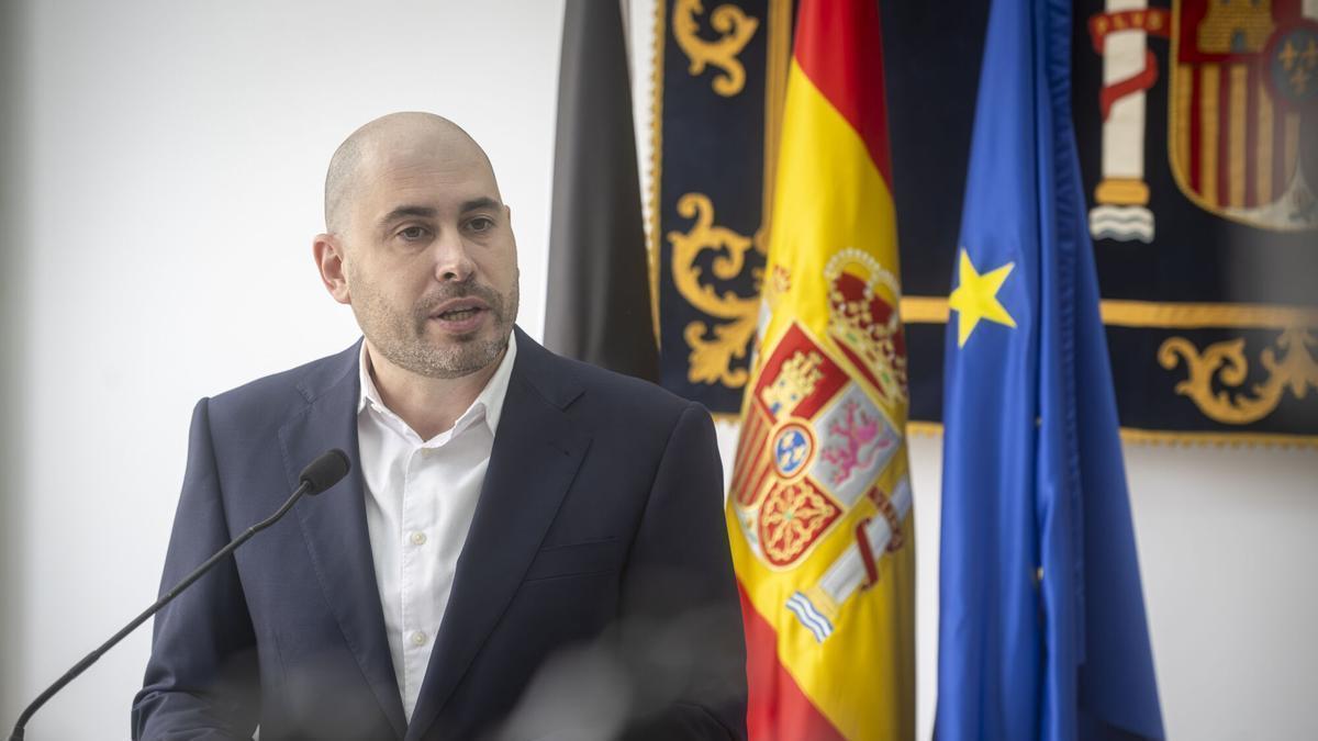 Ferraz constituye una Gestora continuista para el PSOE de Ceuta tras la dimisión del delegado del Gobierno