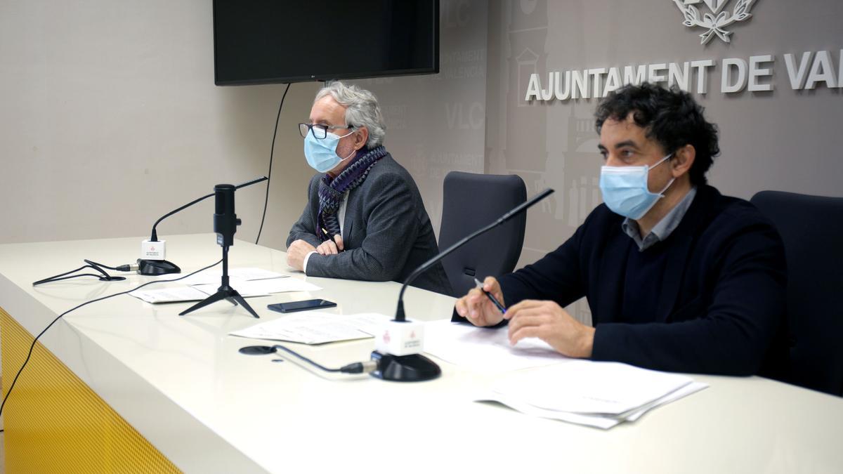 Emiliano García i Francesc Colomer presenten el pla.