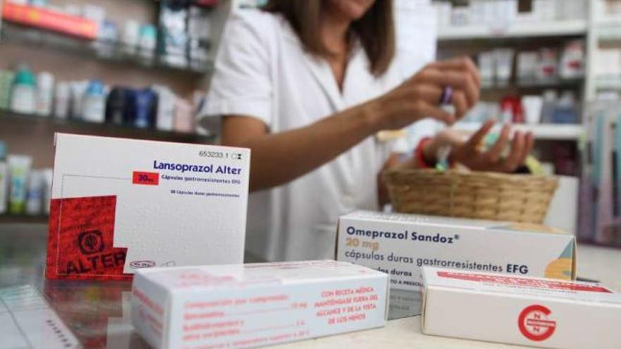 El Parlamento gallego acuerda que se receten fármacos por principio activo y no por marca